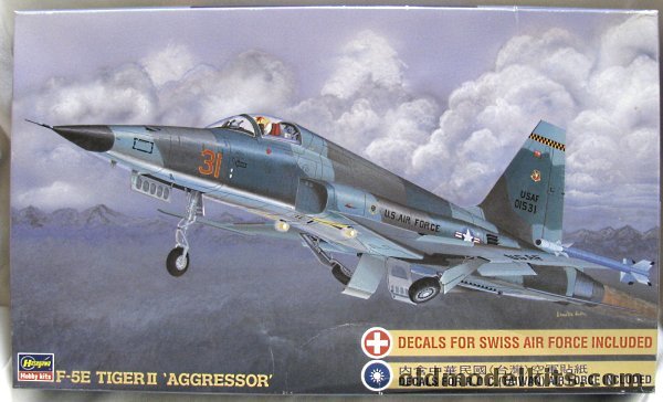 Hasegawa 1/32 Northrop F-5E Tiger II - USAF / USN / Swiss / Nationalist China, ST12 plastic model kit